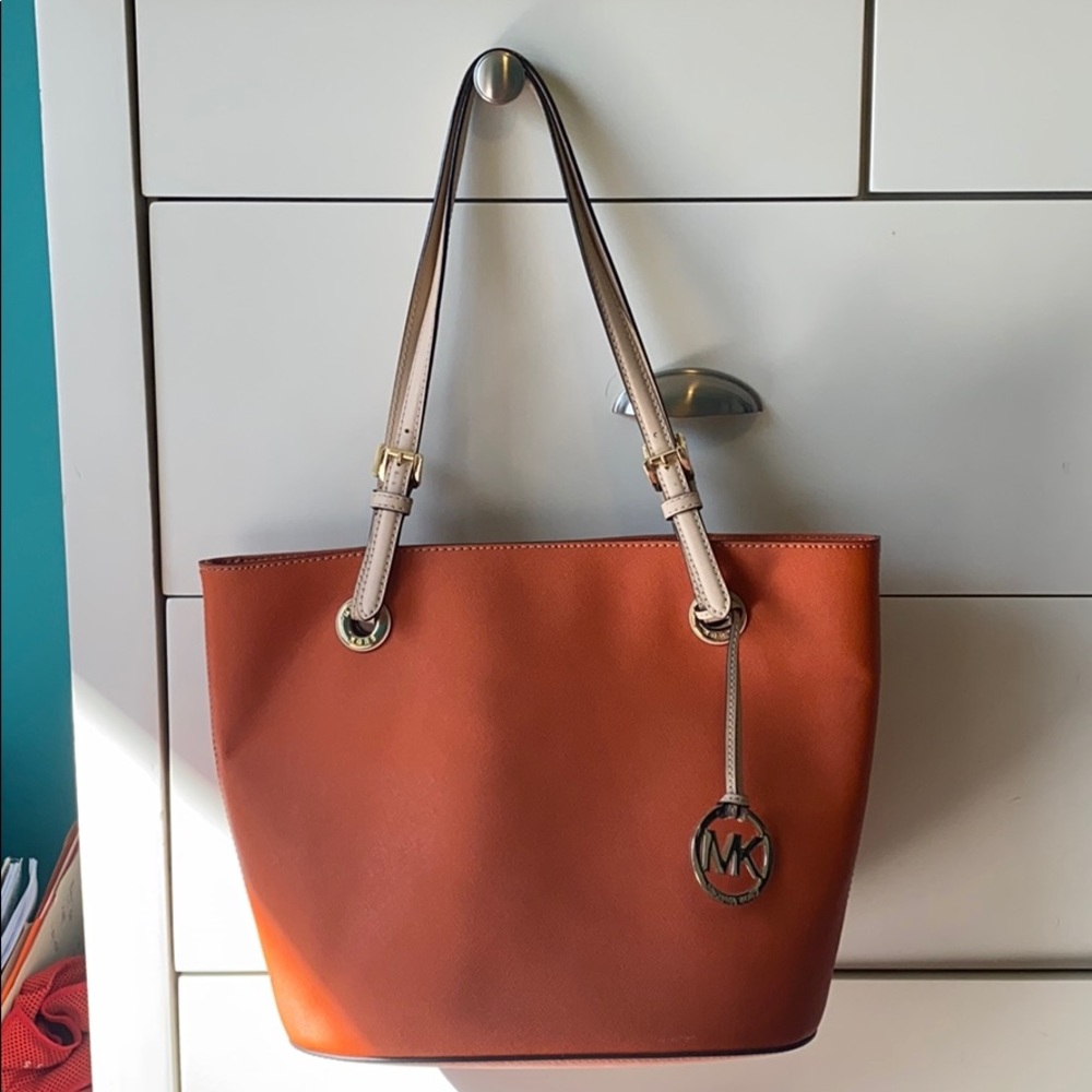 Michael Kors jet set tote